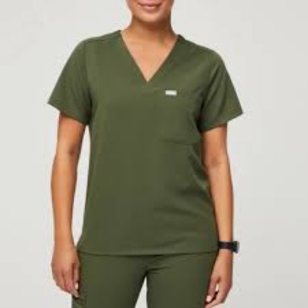 Figs dark olive Catarina scrub top